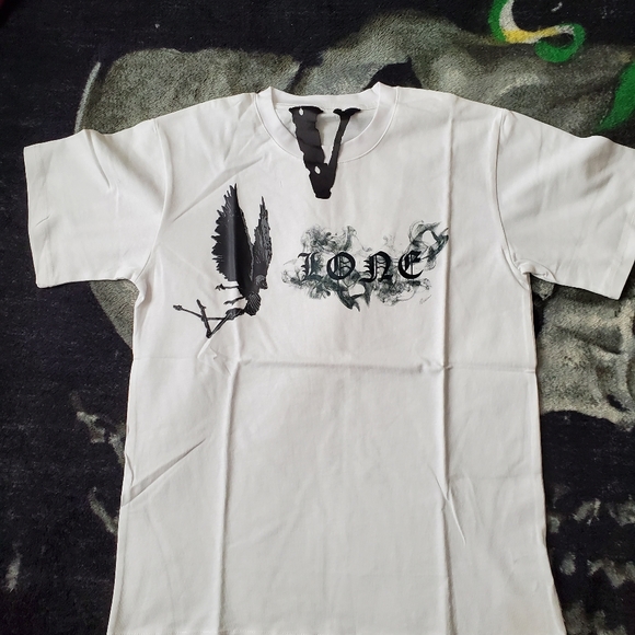 VLONE - Picture 1 of 3